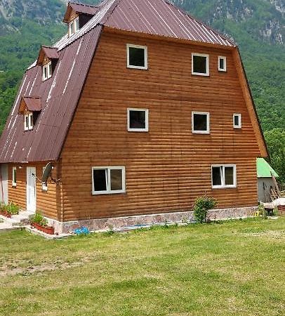Bujtina Zemra Tradites テス エクステリア 写真